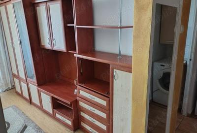 Garsonieră decomandată în Central - 2