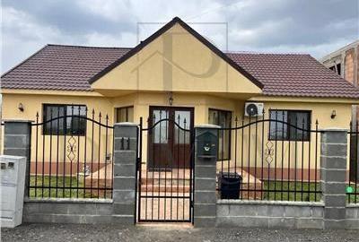 Casă individuală cu 3 camere cu Canalizare în Moșnița Nouă - 2