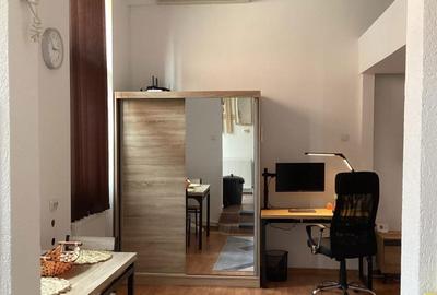 Garsonieră decomandată în Central - 4