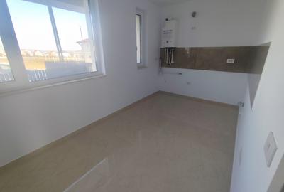 Duplex cu 4 camere cu Canalizare în Popas Păcurari - 8