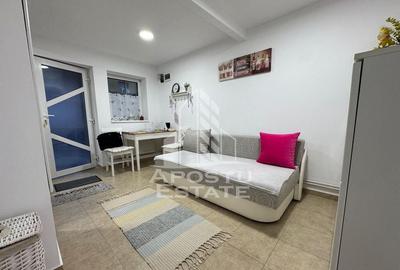 Garsonieră semidecomandată în Lipovei