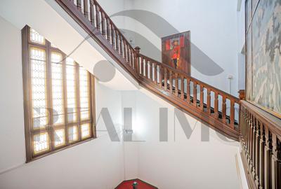 Casă individuală cu 63 camere cu Canalizare în P-ța Romană - 24