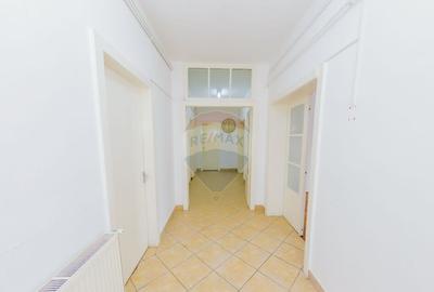 Parter de casa 133 mp de inchiriat in centrul ora?ulu... - 6