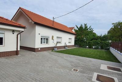 Apartament cu 2 camere decomandat în Girocului