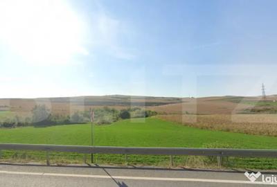 Teren de 5800 mp, în Central - 1