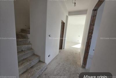 Casă cu 5 camere cu Teren 270 Mp în Giroc - 2