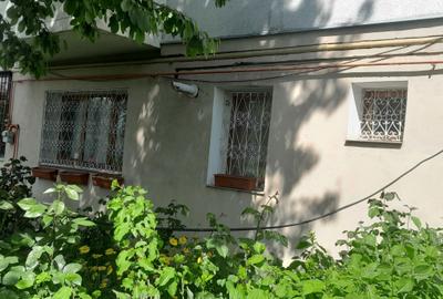 Garsonieră decomandată în Central - 4