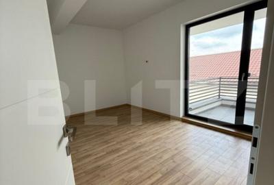 Ideal pentru birou, duplex cu 5 camere, 5 bai, 270 mp, zona - 12