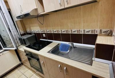 Apartament cu 3 camere semidecomandat, mobilat în Micro 16 - 3