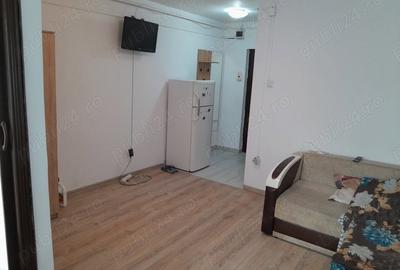 Garsonieră decomandată în Central - 8