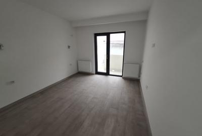 Casă individuală cu 14 camere cu Canalizare în Apărătorii Patriei - 15