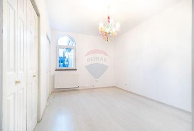 Vanzare Vila 5 camere cu terase mari si priveliste directa la lac - 9