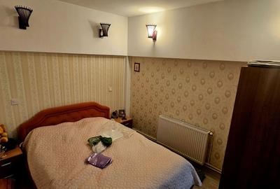 Casă cu 3 camere în Valea Adâncă - 1