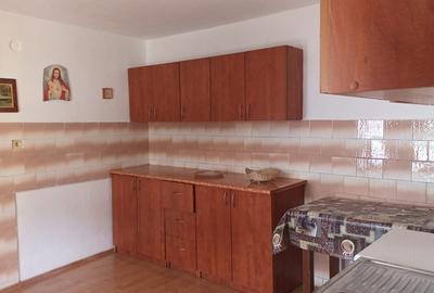 Casă cu 3 camere cu Teren 1200 Mp în Central - 4