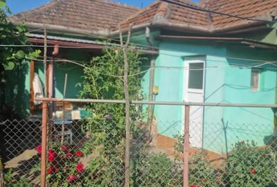 Vand casa in Calanu Mic - 1
