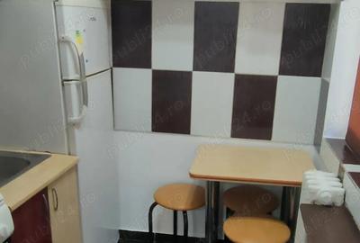 Apartament cu 3 camere semidecomandat în Central - 4