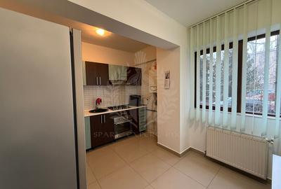 Apartament cu 3 camere decomandat, mobilat în 9 Mai - 11