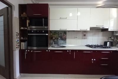 OFERTA > 2 Camere Decomandat > Metrou Berceni > Mobilat si Utilat - 3