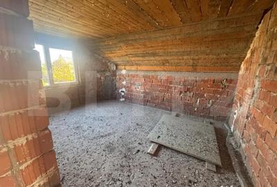 Casă cu 5 camere cu Teren 1000 Mp în Vetiș - 7
