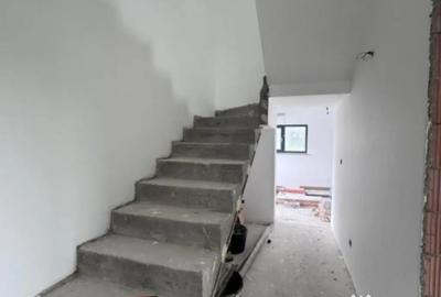 Casă cu 5 camere cu Teren 800 Mp în Horodnic - 15