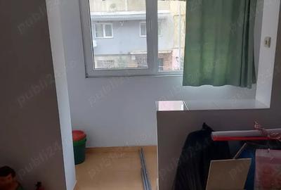 Vand Apartament 3 camere Rovinari - 2