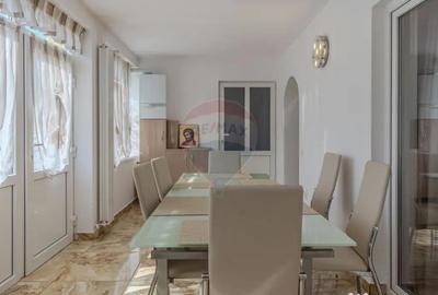 Casă cu 10 camere cu Teren 1074 Mp în Moieciu - 16