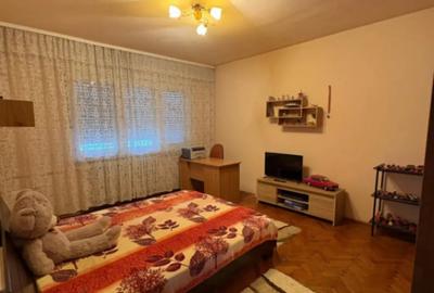 Apartament cu 4 camere decomandat în Central - 14