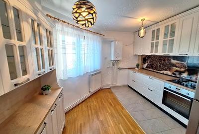 Apartament cu 2 camere decomandat în Mazepa 2