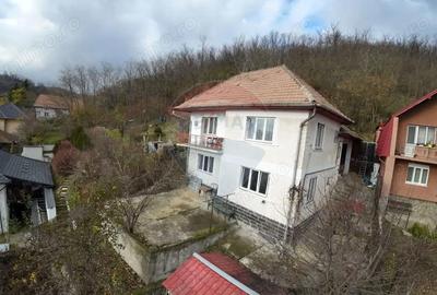 Casă cu 5 camere cu Teren 250 Mp în Exterior Sud - 8