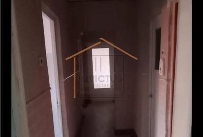 Apartament cu 3 camere în Central - 3