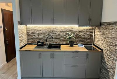 Apartament cu 2 camere decomandat în Ștefăneștii de Jos - 1