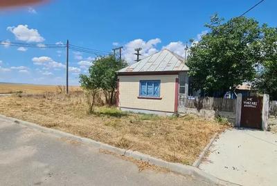 Casă cu 4 camere cu Teren 1125 Mp în Jurilovca - 4