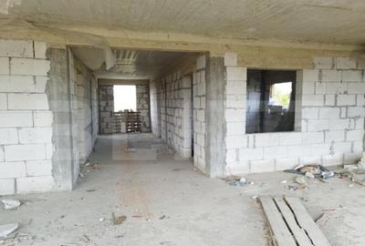 Casa individuala, 7 camere, 400mp, teren 3800mp, Corlatesti - 3