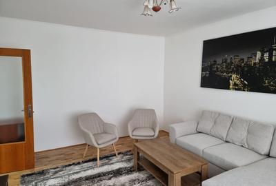 Apartament cu 3 camere decomandat în Olteniței - 1