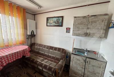 Apartament de vanzare, cu 2 camere, 49 mp, zona Micro 11 - 4