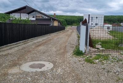 Teren de 631 mp, în Hințești - 4