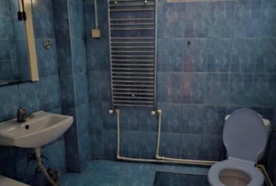 Casă cu 4 camere cu Teren 105 Mp în Trocadero