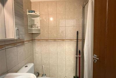 Garsonieră decomandată în Baza 3 - 6