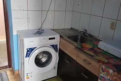 Garsonieră semidecomandată în UTA - 3