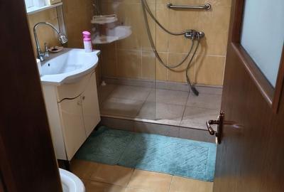 Casă cu 3 camere cu Teren 250 Mp în Valu lui Traian - 4