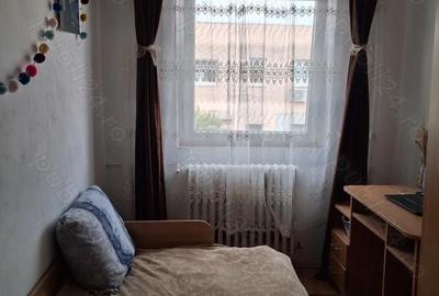 Apartament cu 2 camere decomandat în Buziașului
