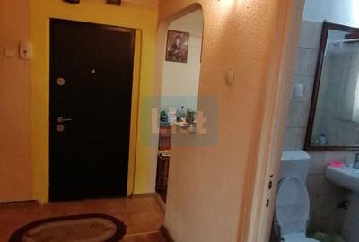 Apartament cu 3 camere semidecomandat, mobilat în Central - 12