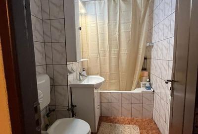 Apartament cu 3 camere decomandat în Micro 11 - 8