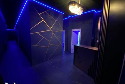 Spațiu comercial, de 300 mp, în Central - 7