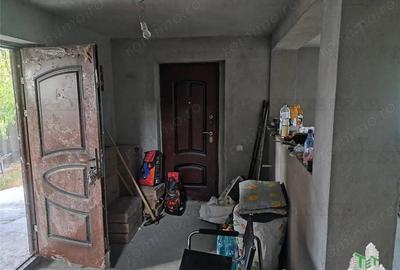 Casa+garaj, constructie la gri, in Sabareni, teren 440mp - 6