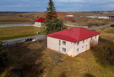Apartamente, sediu de firma, spatii comerciale, in Com. Traian/Bacau