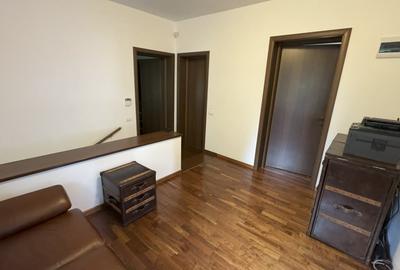 VILA cu specific montan ,Deosebita in Predeal zona Cioplea - 12
