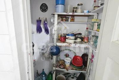 Apartament cu poten?ial ?i lini?te, parter inalt, pe strada Cezar col? cu Traian Apartament cu poten?ial ?i lini?te, parter inalt, pe strada Cezar col? cu Traian - 8