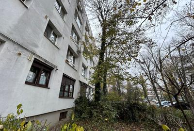 Titan Ozana 4 Camere Etaj 2 Bloc 1974 Reabilitat 2 Grupuri Sanitare 15Min Metrou - 16