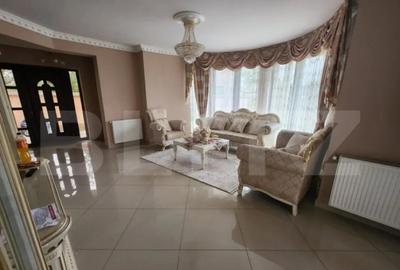 Casă cu 5 camere cu Teren 500 Mp în Criș - 2